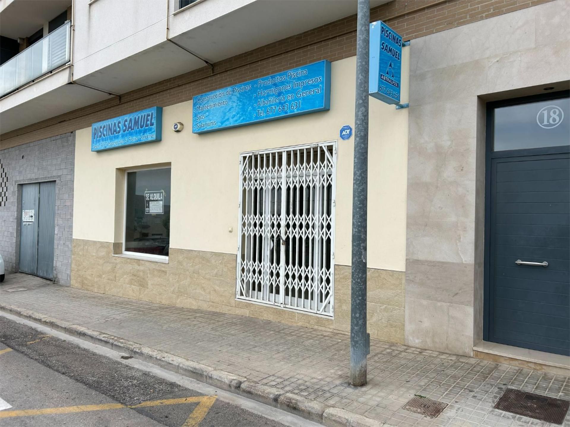 Vista exterior de Local de lloguer en Chiva