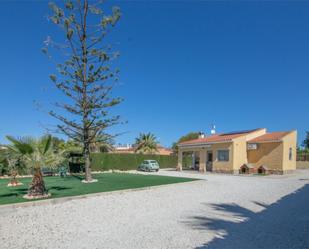 Vista exterior de Casa o xalet en venda en Busot amb Aire condicionat, Terrassa i Piscina