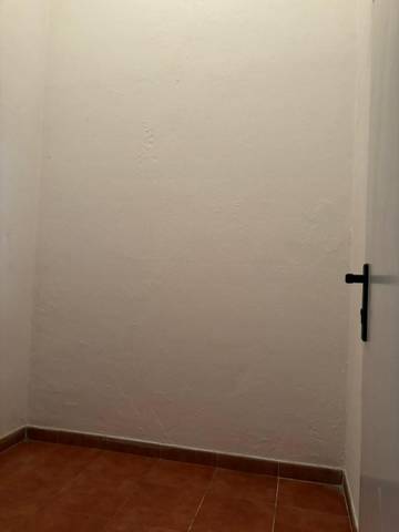 Garaje en Venta en Calle Tesoro de la Aliseda, 3 en La Florida - Vistalegre