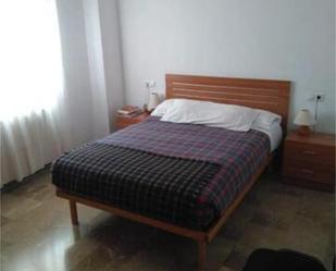 Bedroom of Flat for sale in  Granada Capital