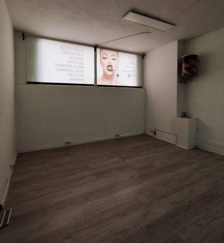 Local comercial en Venta en Calle de la Virgen de la Soledad, 23 en Plan Sur - Amistad