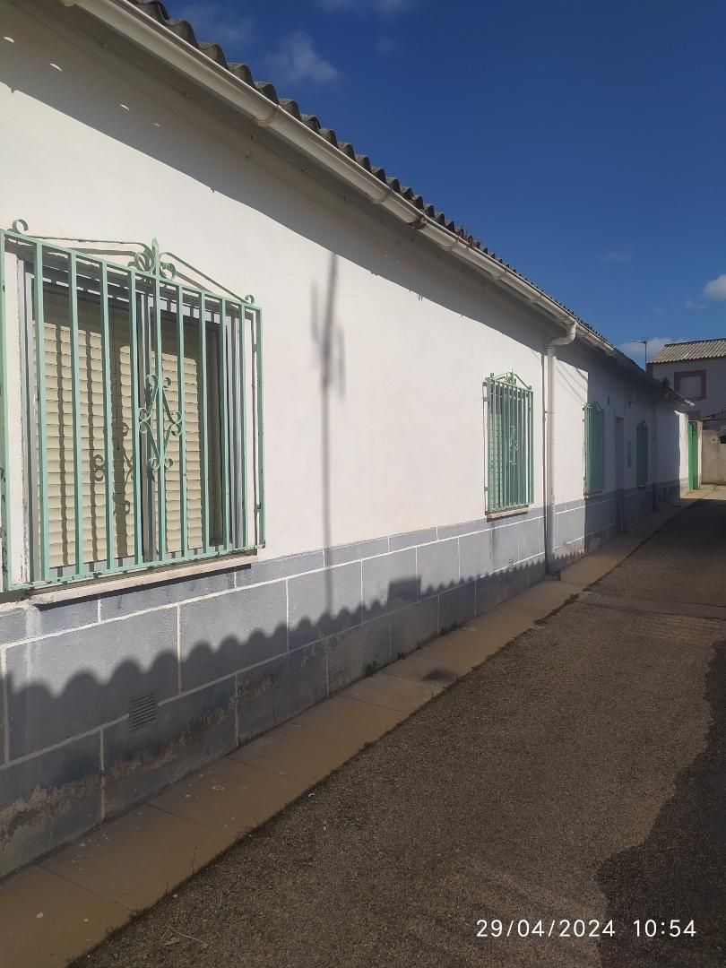 Exterior view of Planta baja for sale in Villarejo de Salvanés