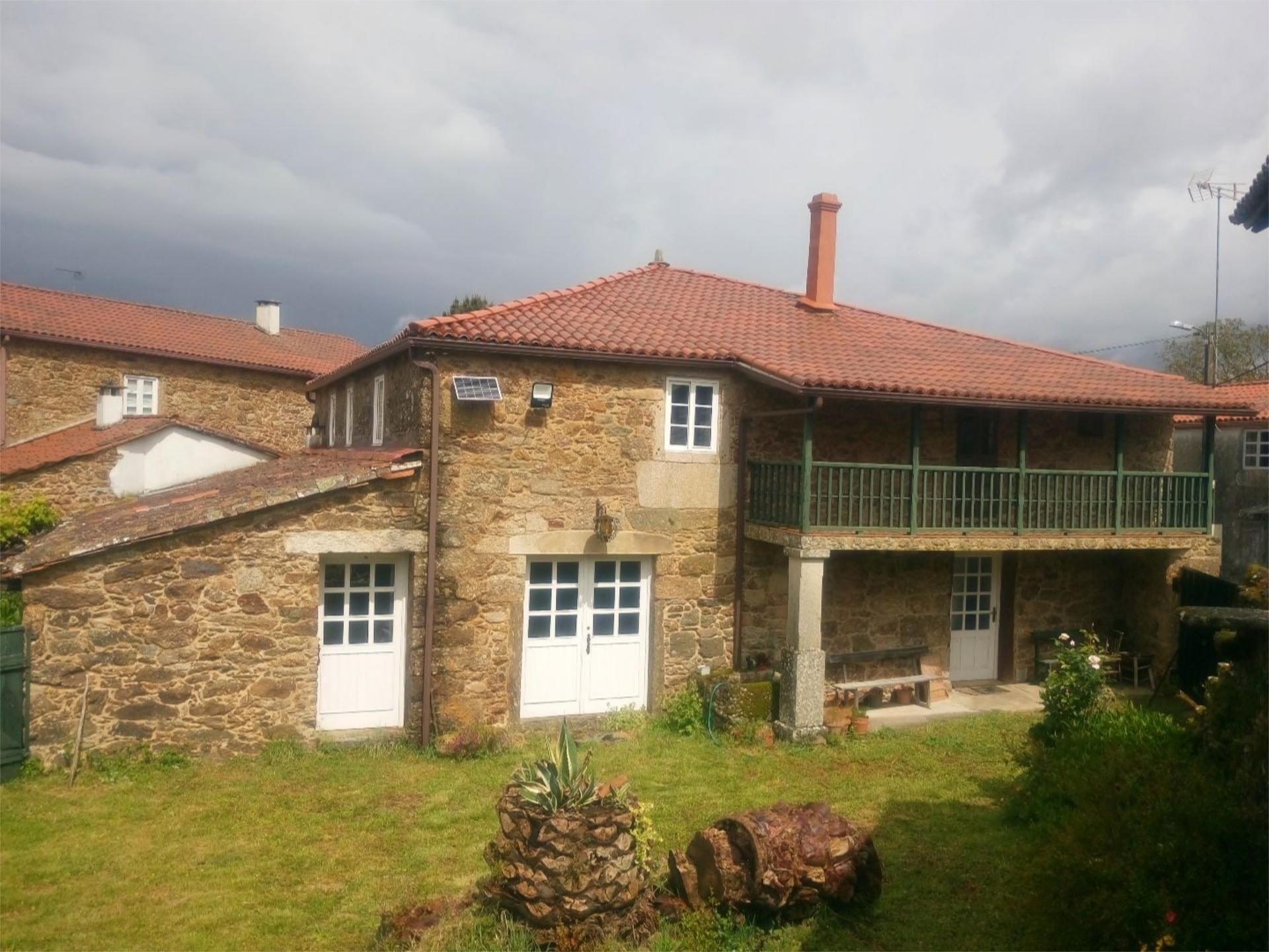 Vista exterior de Finca rústica en venda en Santiso amb Balcó