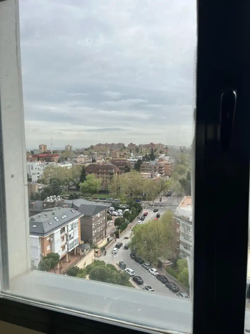 Vista exterior de Piso de alquiler en  Madrid Capital con Aire acondicionado y Piscina