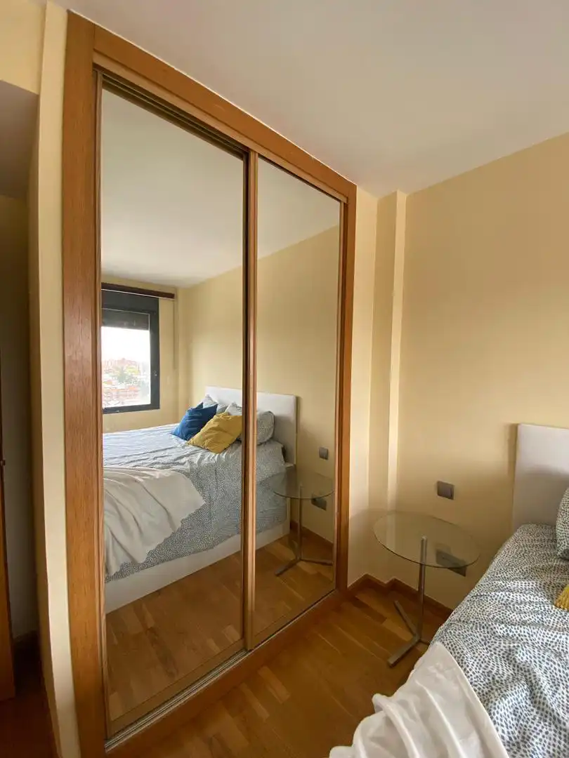 Habitación de Piso de alquiler en  Madrid Capital con Aire acondicionado y Piscina