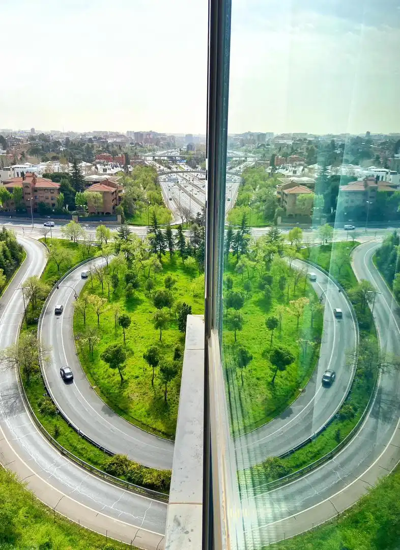 Vista exterior de Piso de alquiler en  Madrid Capital con Aire acondicionado y Piscina