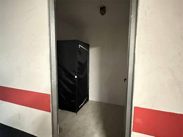 Garaje en Venta en Carrer dels Sants Just i Pastor, 16 en Albors