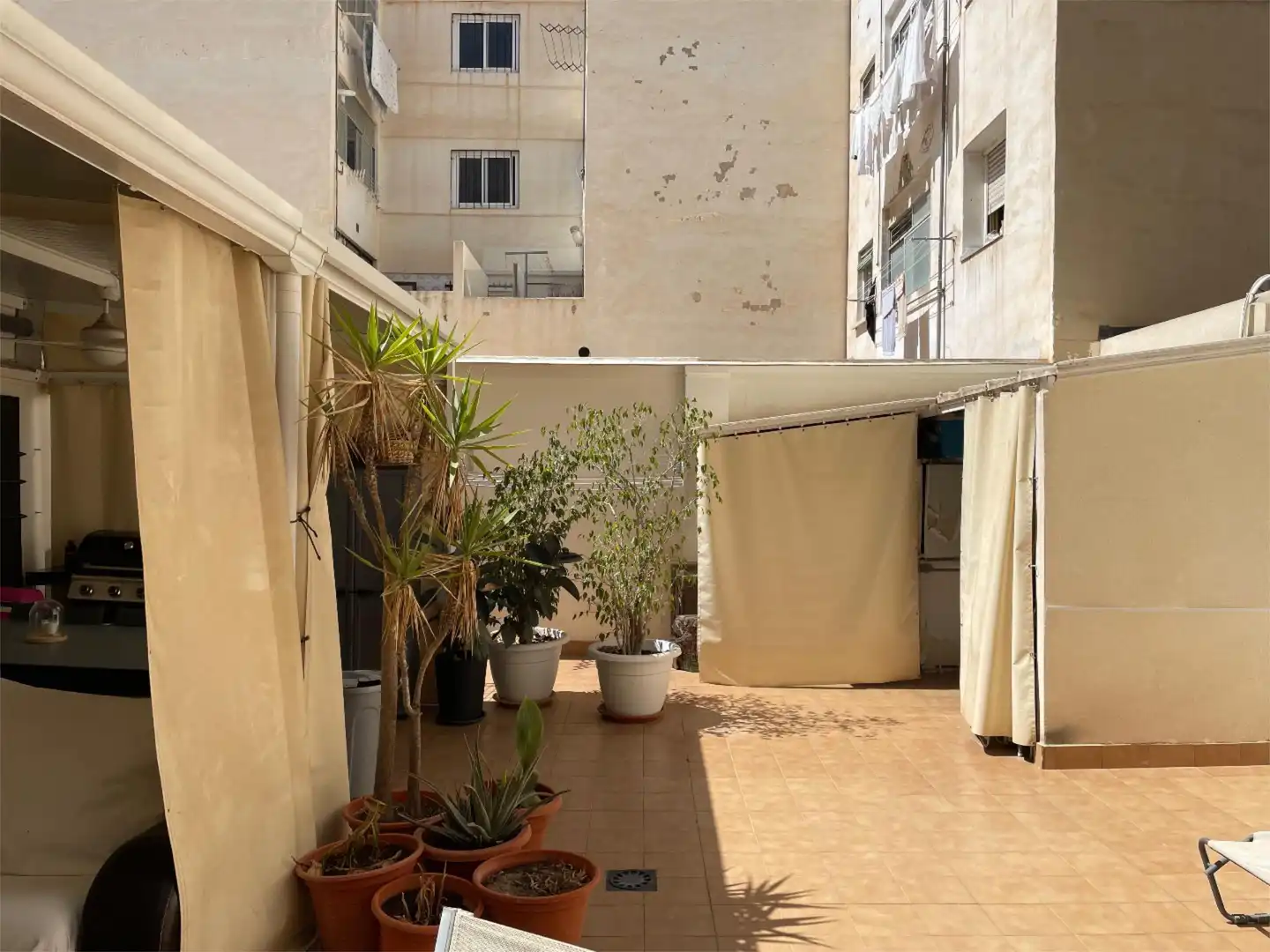 Piso en venta en Calle Francisco Montero Pérez, 81, Los Ángeles Terraza de Piso en venta en Alicante / Alacant con Aire acondicionado