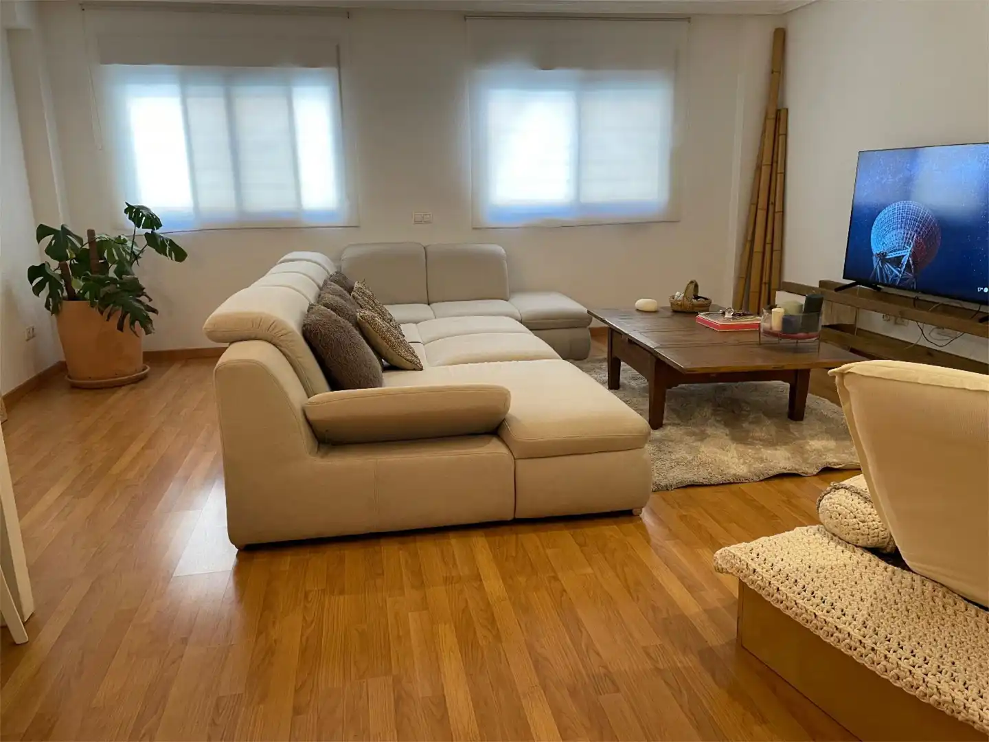 Piso en venta en Calle Francisco Montero Pérez, 81, Los Ángeles Sala de estar de Piso en venta en Alicante / Alacant con Aire acondicionado