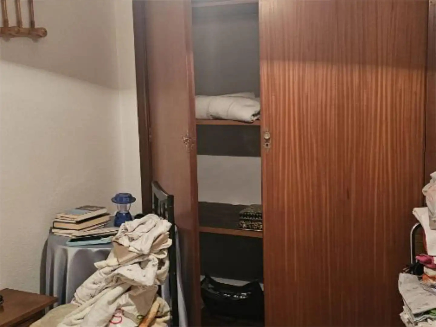 Pis en venda a Carretera de Madrid, 35, Alcolea Dormitori de Pis en venda en Córdoba amb Aire condicionat, Moblat i Balcó