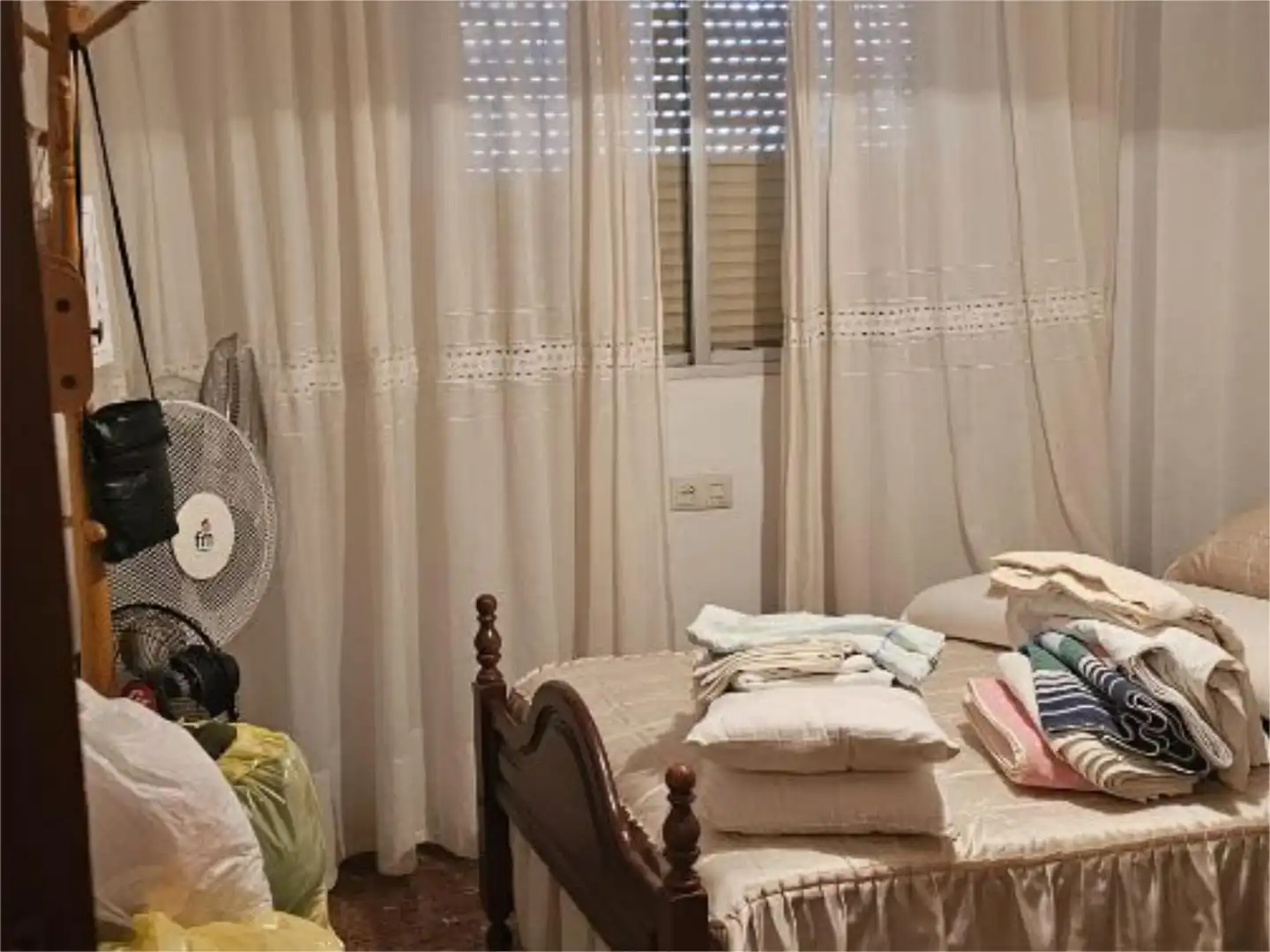Pis en venda a Carretera de Madrid, 35, Alcolea Dormitori de Pis en venda en Córdoba amb Aire condicionat, Moblat i Balcó