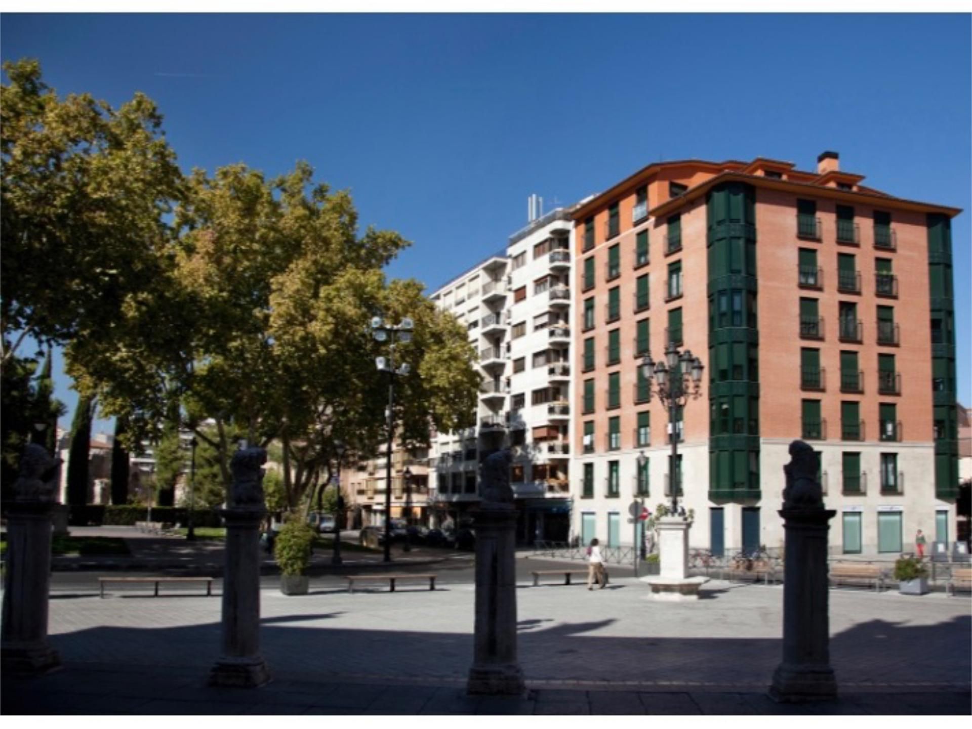 Vista exterior de Pis en venda en Valladolid Capital amb Aire condicionat, Calefacció i Parquet