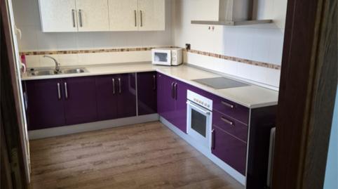 Foto 2 de Piso en venta en Avenida de Azorín, 26, Cieza, Murcia