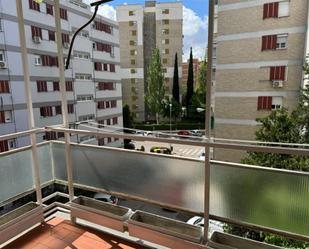 Exterior view of Flat for sale in  Madrid Capital  with Terrace and Swimming Pool