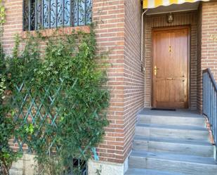 Single-family semi-detached to rent in Calle de Carlos Aragón Cancela, 38, Colmenar Viejo