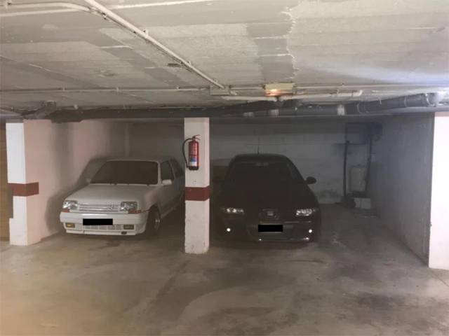 Garaje en Venta en Carrer de Salvador Galmés, 4 en Cristo Rey - Parque Europa
