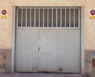 Exterior view of Garage to rent in Sax