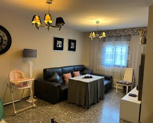 Sala d'estar de Pis en venda en Lucena amb Aire condicionat i Terrassa