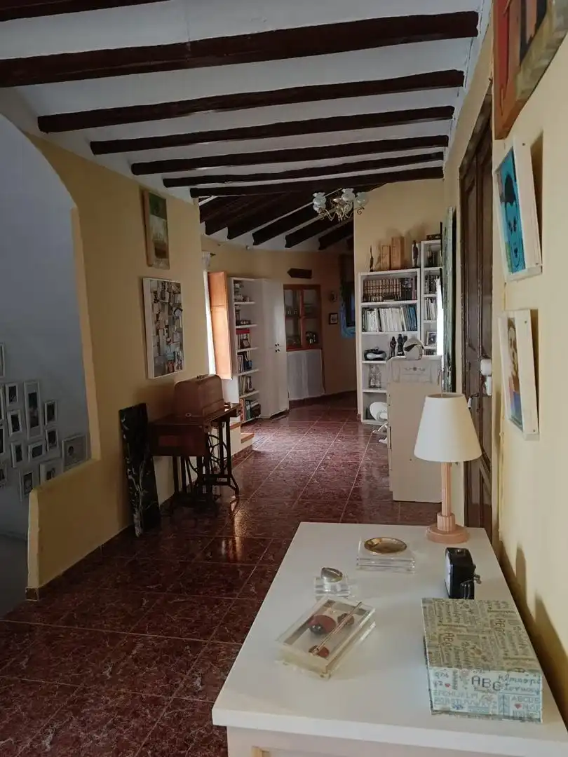 Casa adosada en venta en Plaza de la Iglesia, 1, Azuébar Casa adosada en venta en Azuébar con Calefacción, Trastero y Amueblado