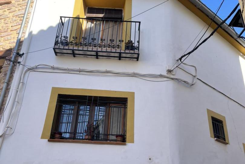 Photo 1 of Single-family semi-detached for sale in Plaza de la Iglesia, 1, Azuébar, Castellón