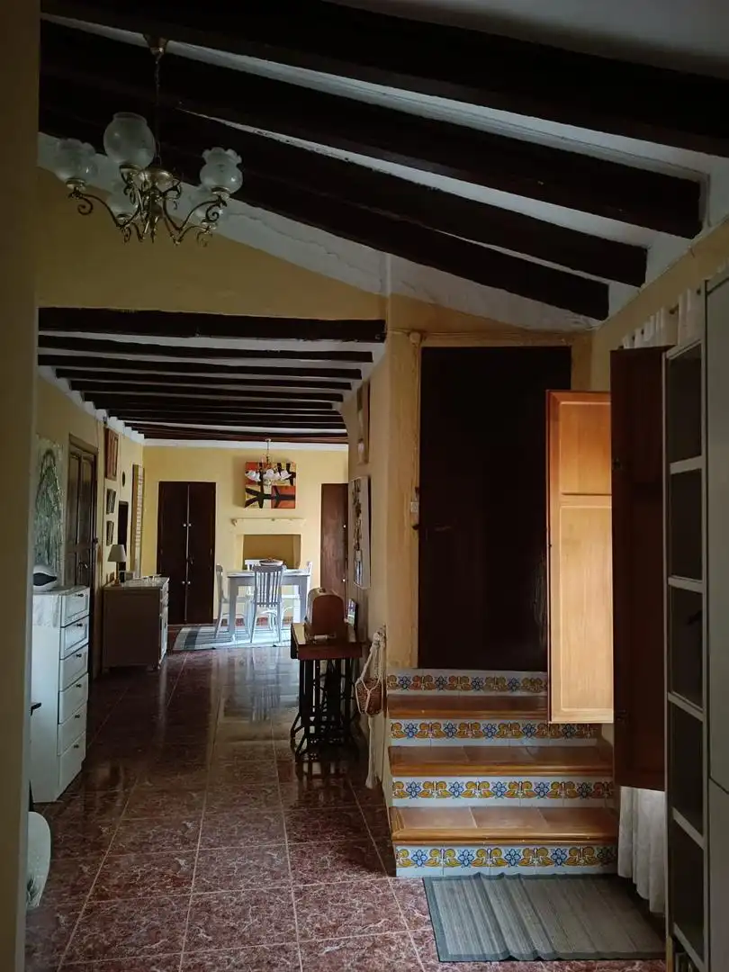 Casa adosada en venta en Plaza de la Iglesia, 1, Azuébar Casa adosada en venta en Azuébar con Calefacción, Trastero y Amueblado