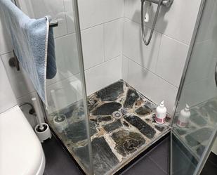 Bathroom of Flat for sale in  Sevilla Capital  with Air Conditioner