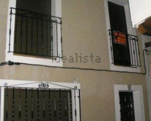 Exterior view of Single-family semi-detached for sale in Guisando  with Balcony