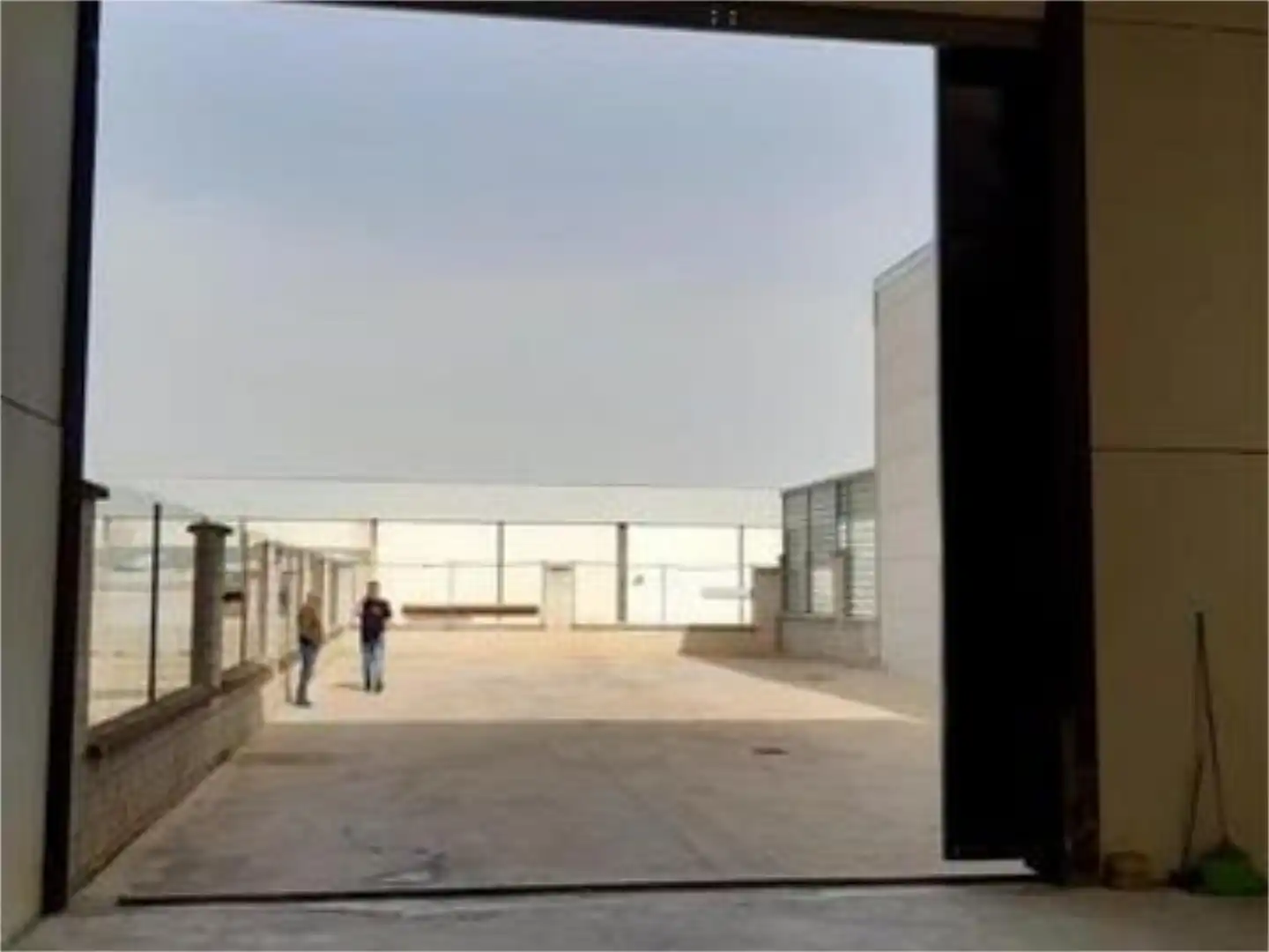 Fabrikhallen zur Miete in Calle Canarias, 35, Zona de la Vega Außenansicht von Fabrikhallen zur Miete in Antequera mit Klimaanlage