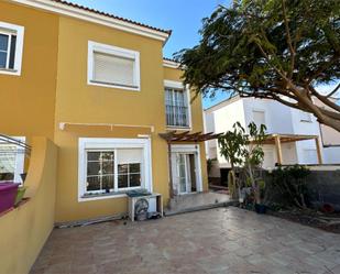 Vista exterior de Casa o xalet en venda en Mogán amb Terrassa