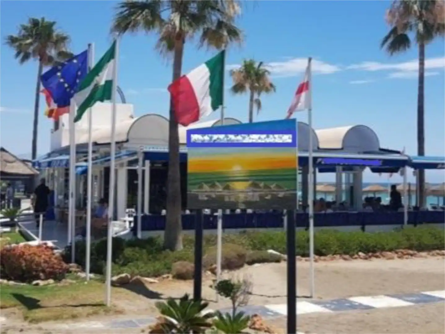 Local en venta en Paseo de Maritimo Torremolinos, Los Álamos Local en venta en Torremolinos con Amueblado