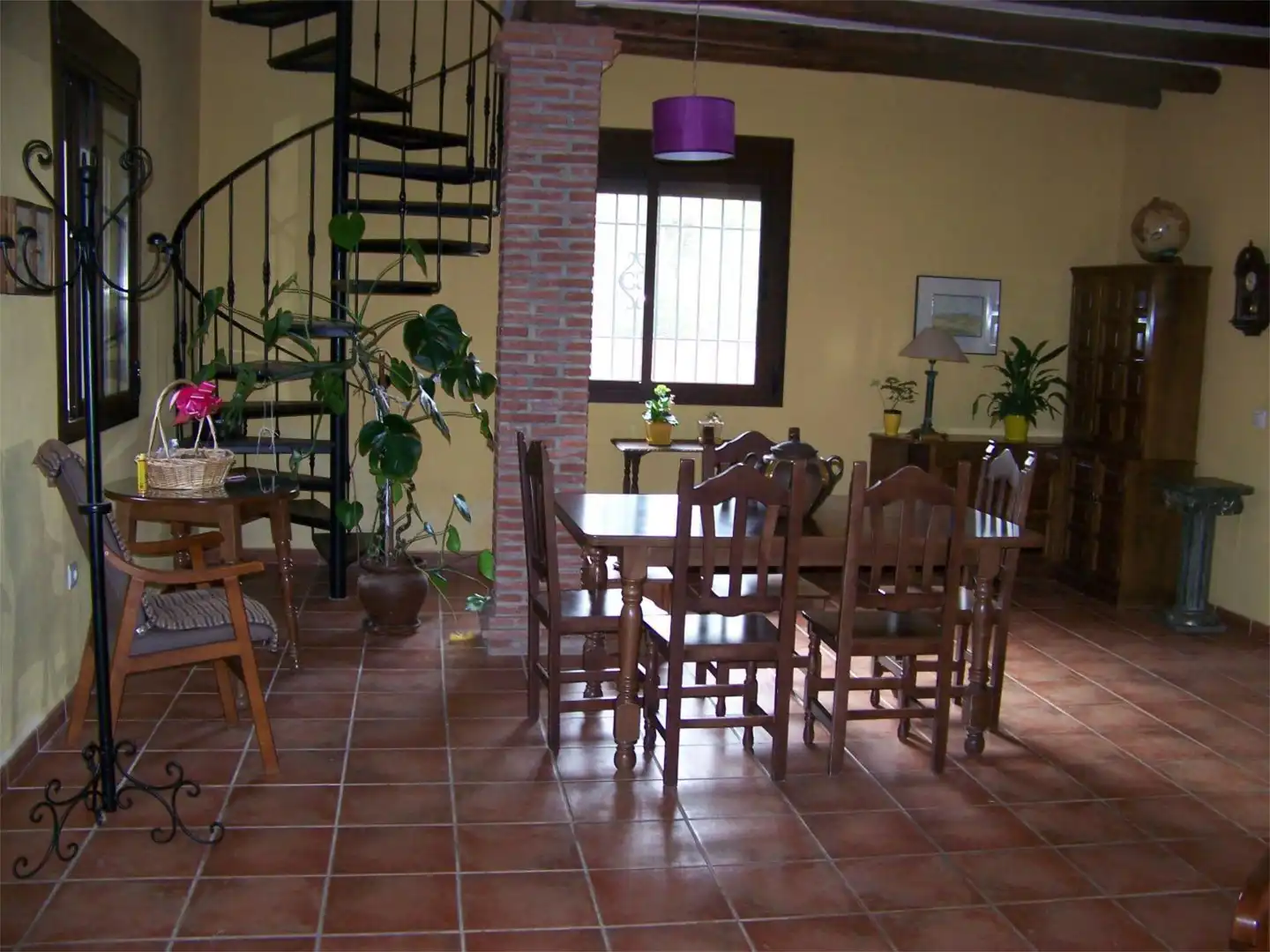 Finca rústica en venda a Diseminado Diseminados, 139, Arriate Menjador de Finca rústica en venda en Arriate amb Aire condicionat, Jardí privat i Terrassa