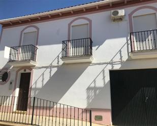 Vista exterior de Pis en venda en Hornachos amb Aire condicionat, Terrassa i Balcó