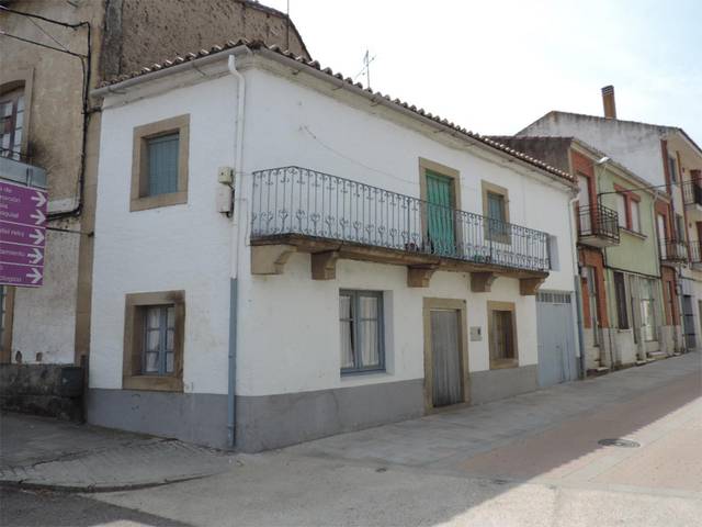 Piso en Venta en Calle Guardas, 22 en Lumbrales