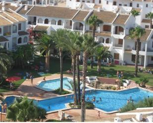 Vista exterior de Planta baixa de lloguer en La Manga del Mar Menor amb Aire condicionat, Terrassa i Piscina