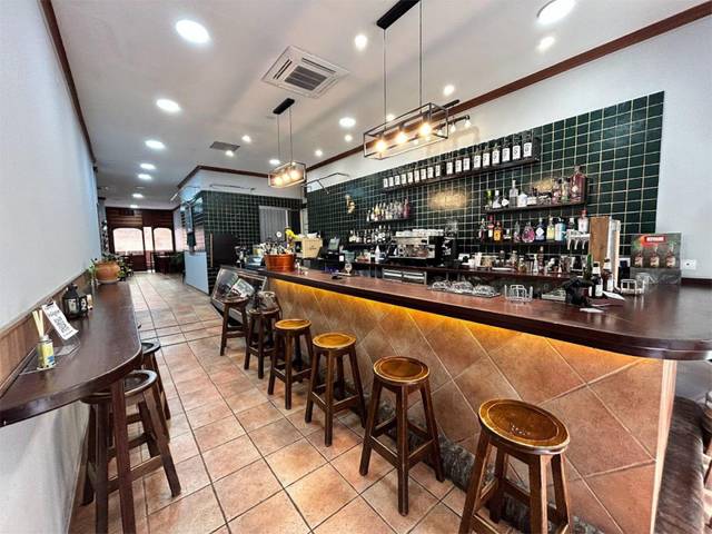 Local comercial en Alquiler en Carrer d'Antoni Gaudí, 6 en Can Vidalet