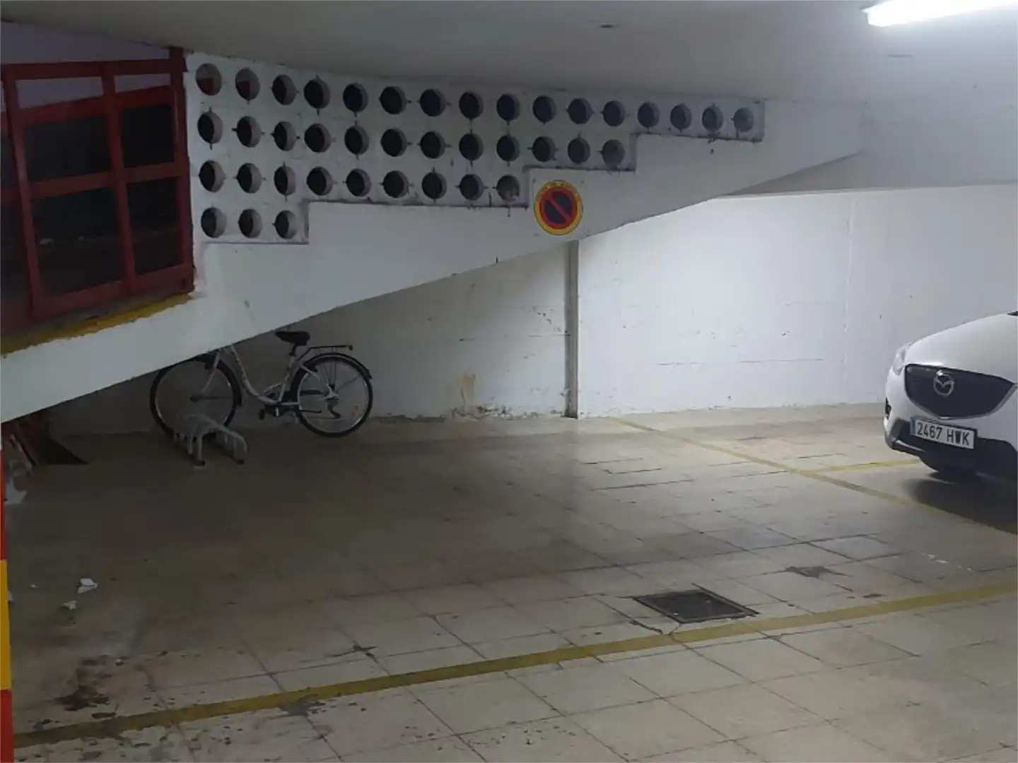 Garaje de alquiler en Calle Froilán de la Serna, 6, Cruz Roja Parking de Garaje de alquiler en Sevilla