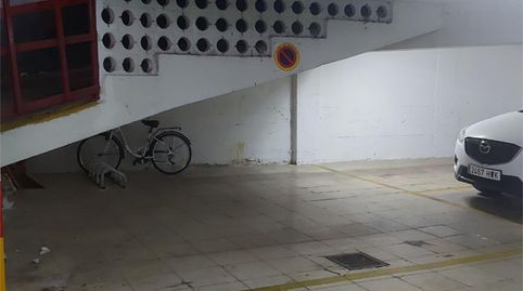 Foto 2 von Garage zur Miete in Calle Froilán de la Serna, 6, Cruz Roja, Sevilla Capital