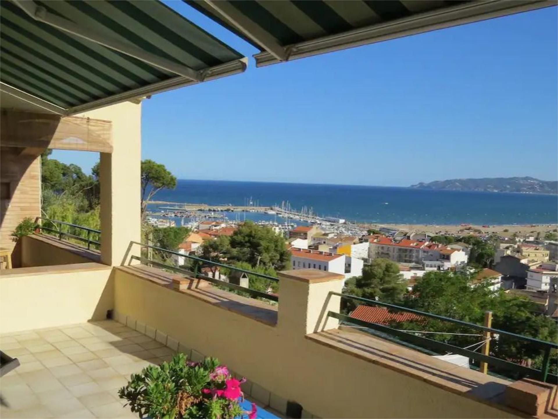 Exterior view of Flat for sale in L'Estartit  with Air Conditioner, Heating and Private garden