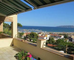 Vista exterior de Casa o xalet en venda en L'Estartit amb Aire condicionat, Terrassa i Balcó