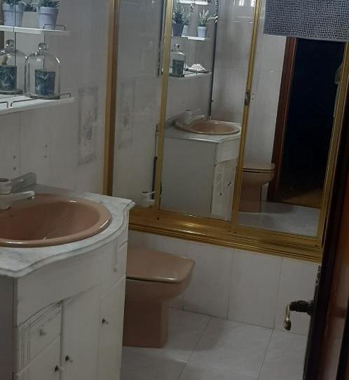 Flat to share in Calle Uría, 29, Pinar del Rey, Madrid Capital - image 1 Photo 1 of Flat to share in Calle Uría, 29, Pinar del Rey, Madrid Capital