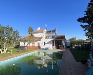 Jardí de Casa o xalet en venda en Valencina de la Concepción amb Aire condicionat, Terrassa i Piscina