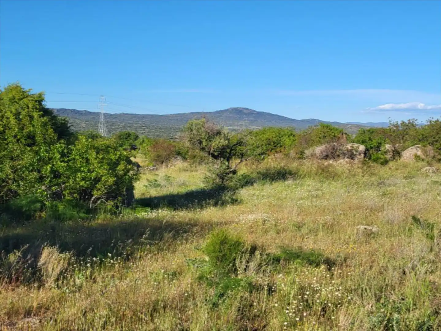 Country homes for sale in Calle Valdesanmartin, 15f, El Tiemblo Country homes for sale in El Tiemblo