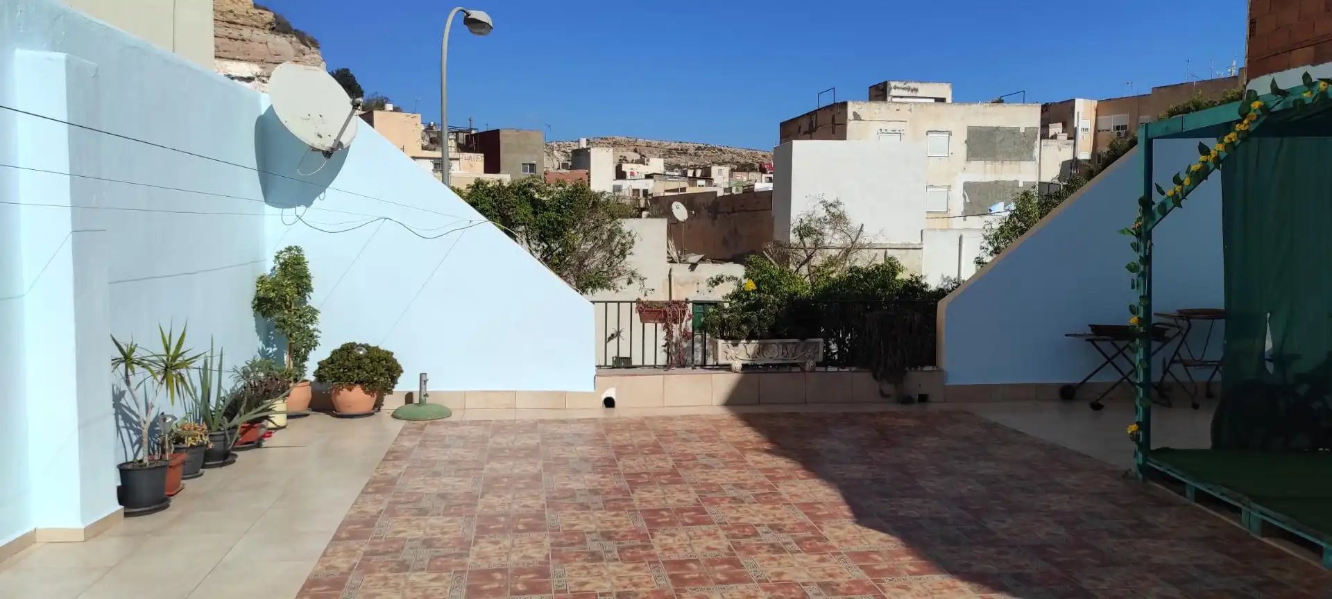 Exterior view of Houses for sale in  Almería Capital
