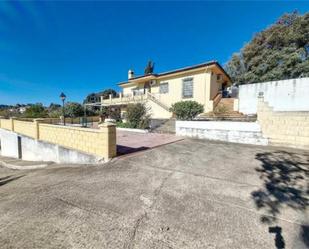 Exterior view of Single-family semi-detached for sale in  Córdoba Capital  with Terrace and Swimming Pool