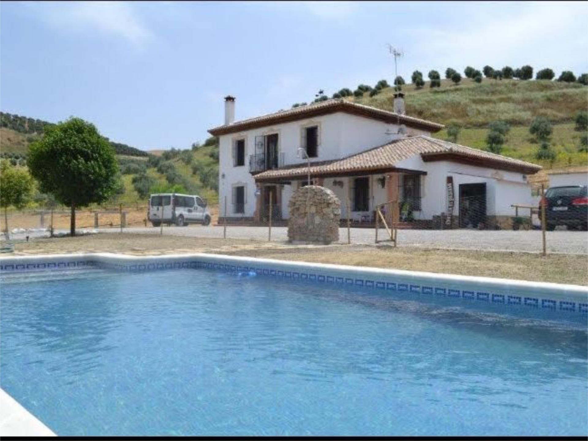 Vista exterior de Finca rústica en venda en Ronda amb Terrassa, Piscina i Balcó