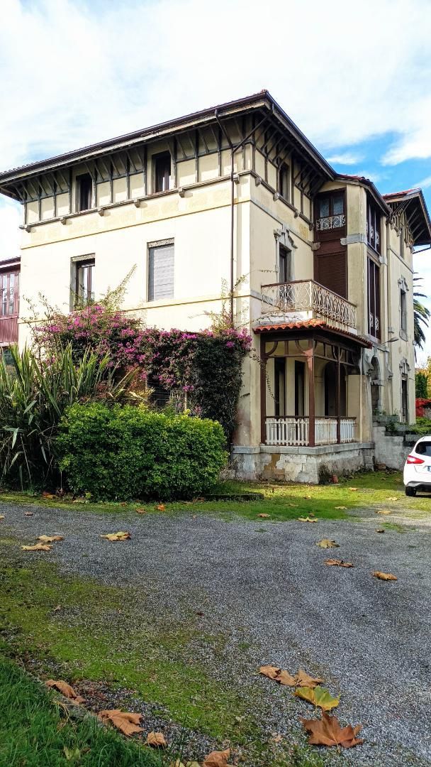 Exterior view of House or chalet to rent in Pravia  with Heating, Private garden and Parquet flooring