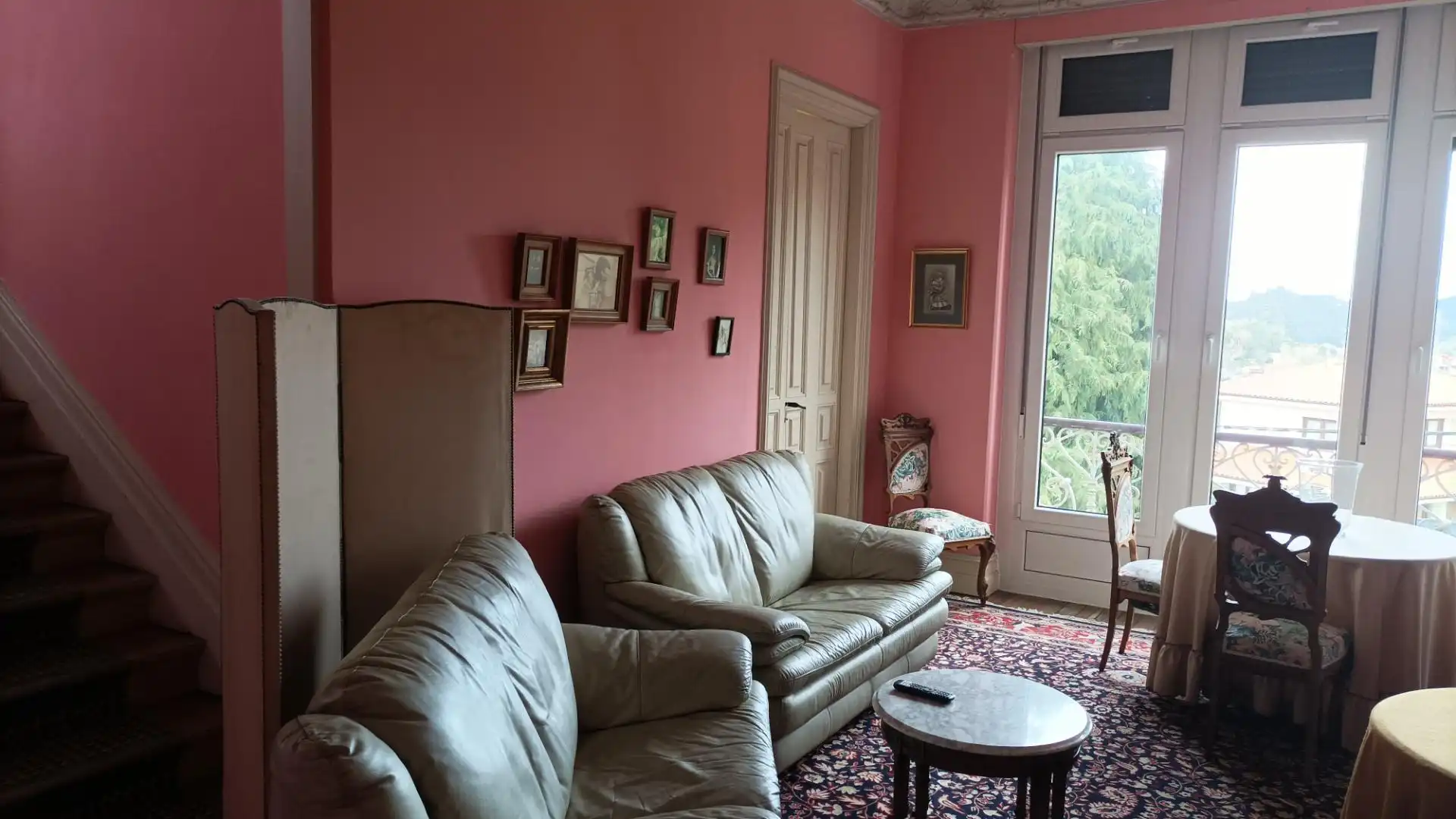 Sala d'estar de Casa o xalet de lloguer en Pravia amb Calefacció, Jardí privat i Parquet