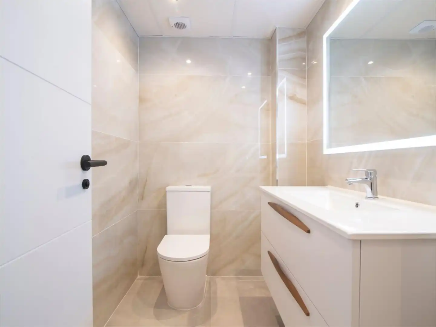 Wohnungen zum Verkauf in Calle de la Rosa, 100, Paraiso - Barronal Badezimmer von Wohnungen zum Verkauf in Estepona