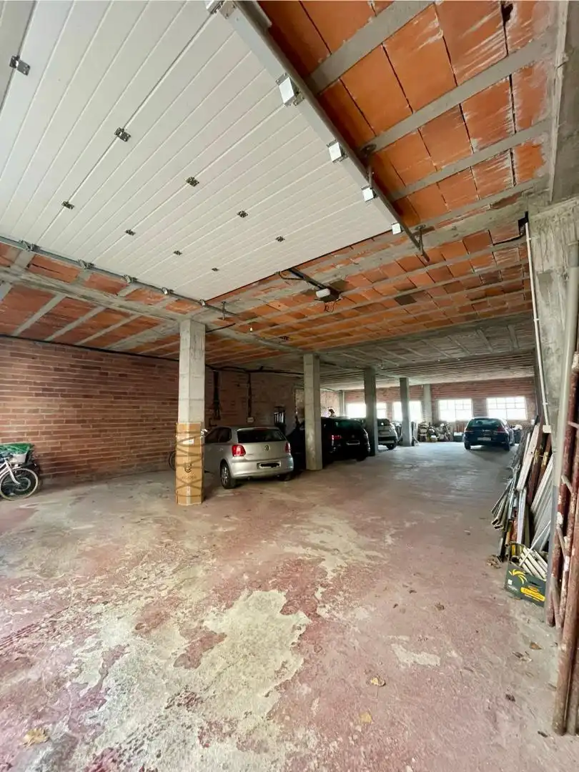Parkplatz von Garage zum Verkauf in Cedeira