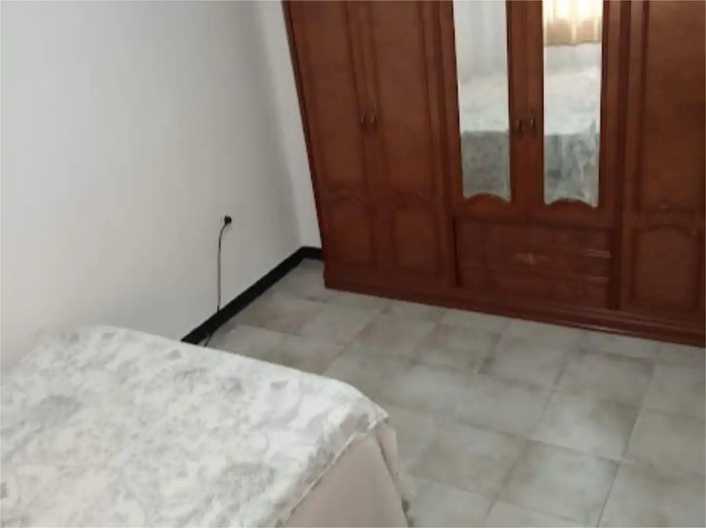 Habitació a Carrer de Sant Joan de la Penya, 29, Els Orriols Dormitori de Pis per a compartir en Valencia amb Calefacció, Traster i Moblat